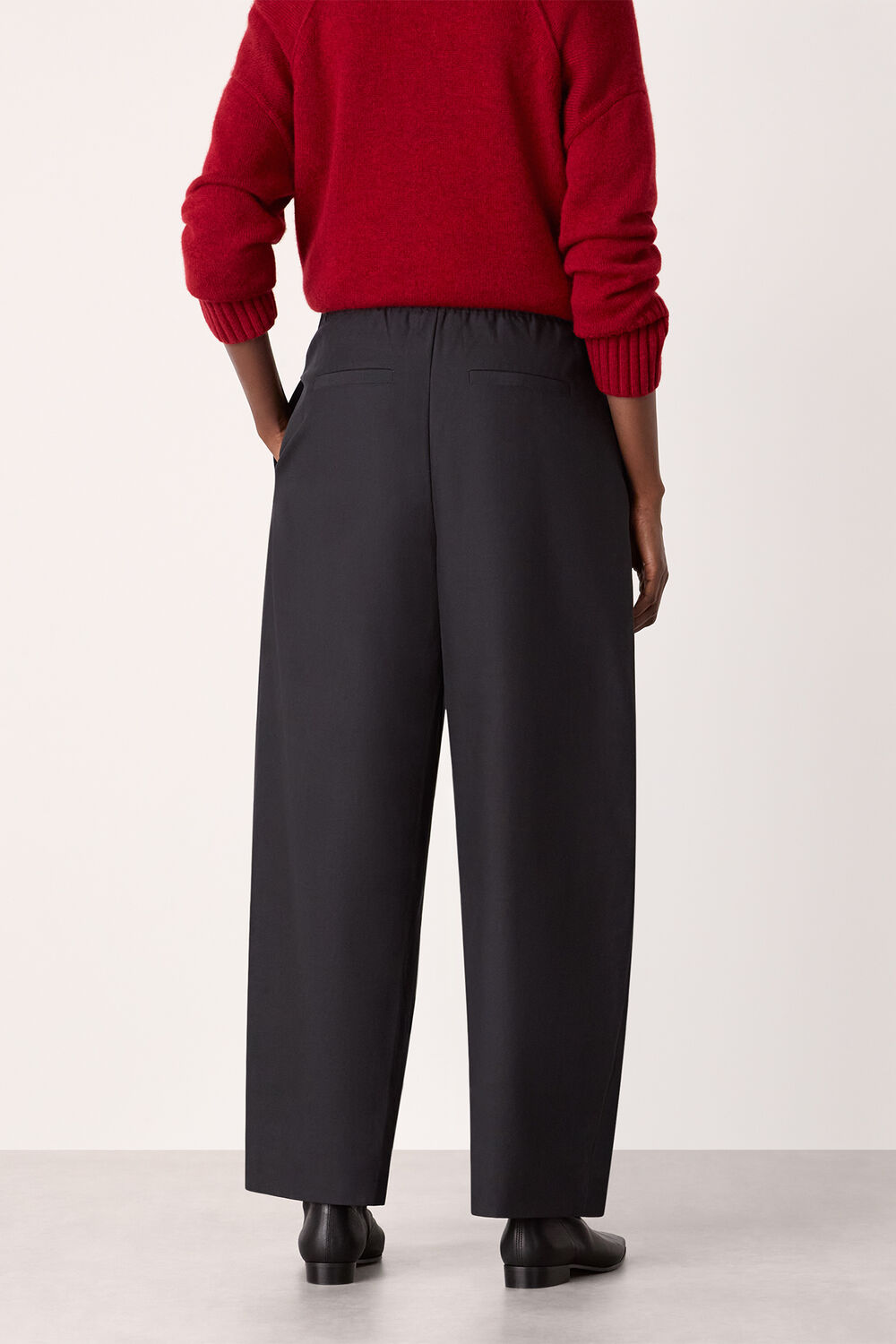 Black Pleat Front Barrel Trouser