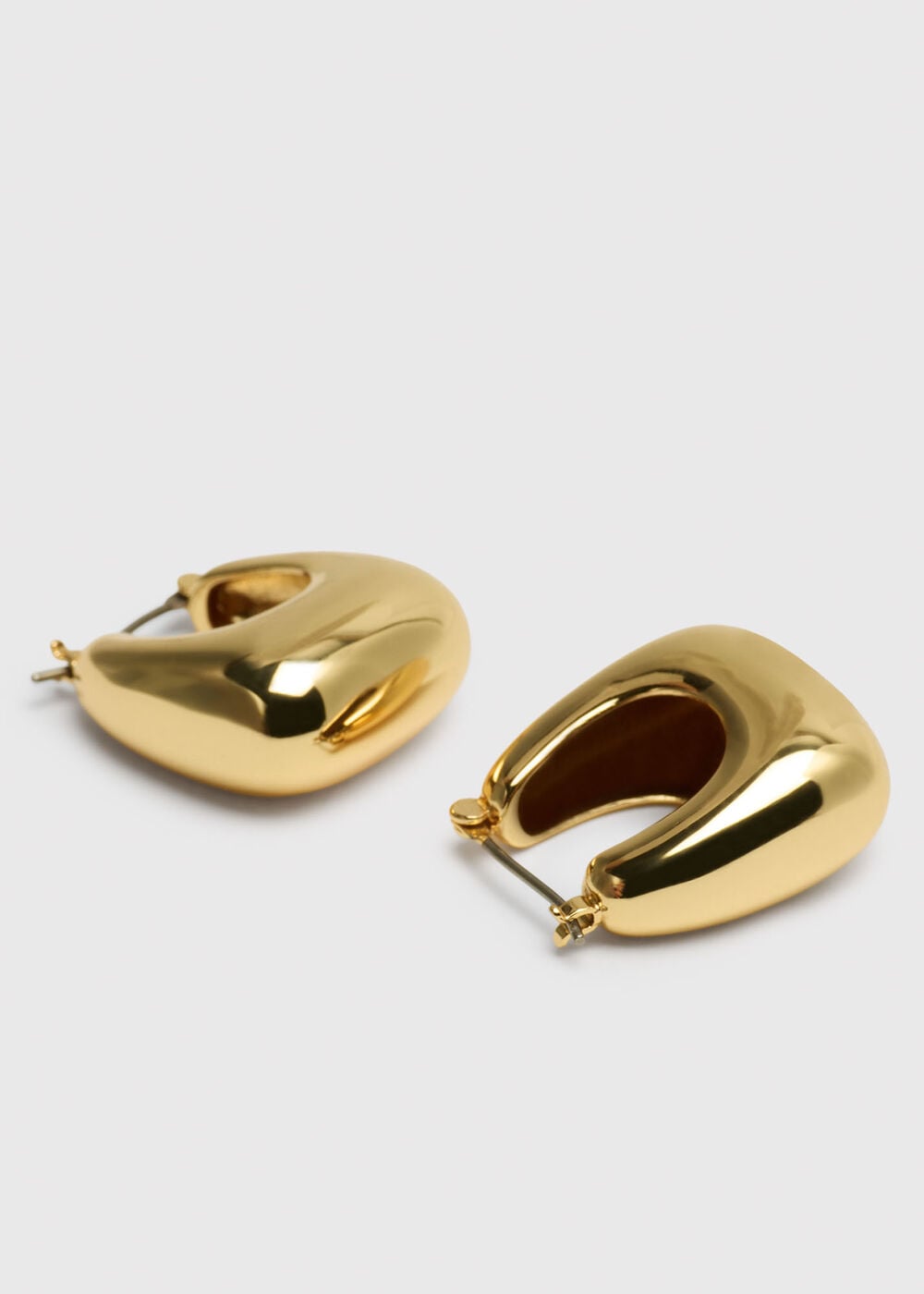 Chunky Curved Square Earring