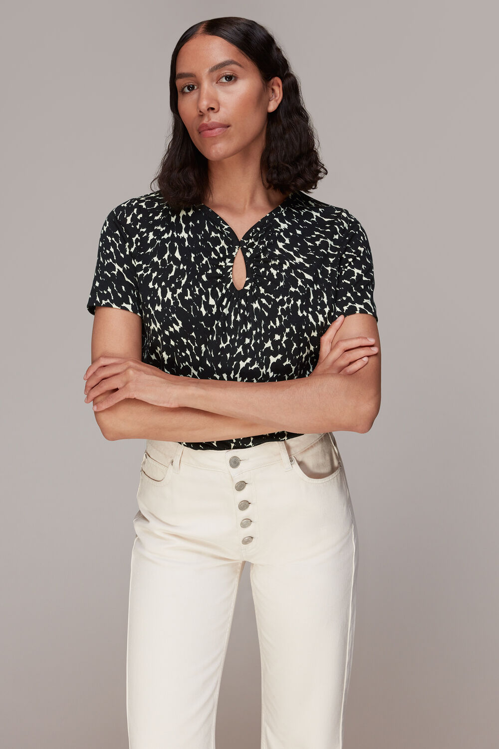 Sahara Cat Keyhole Tee