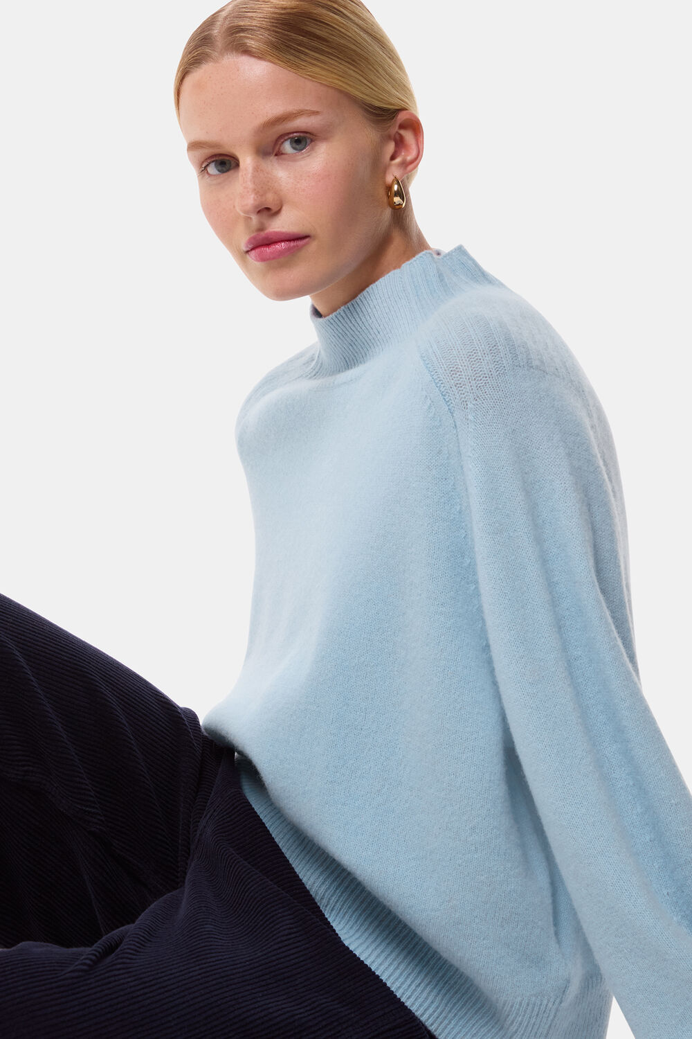 Funnel Neck Wool Knit