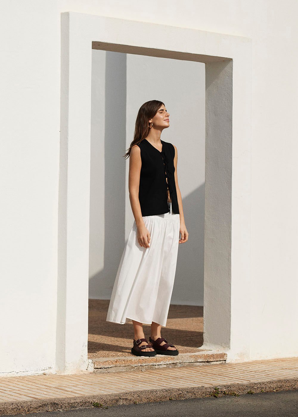 Tie Front Detail Tank