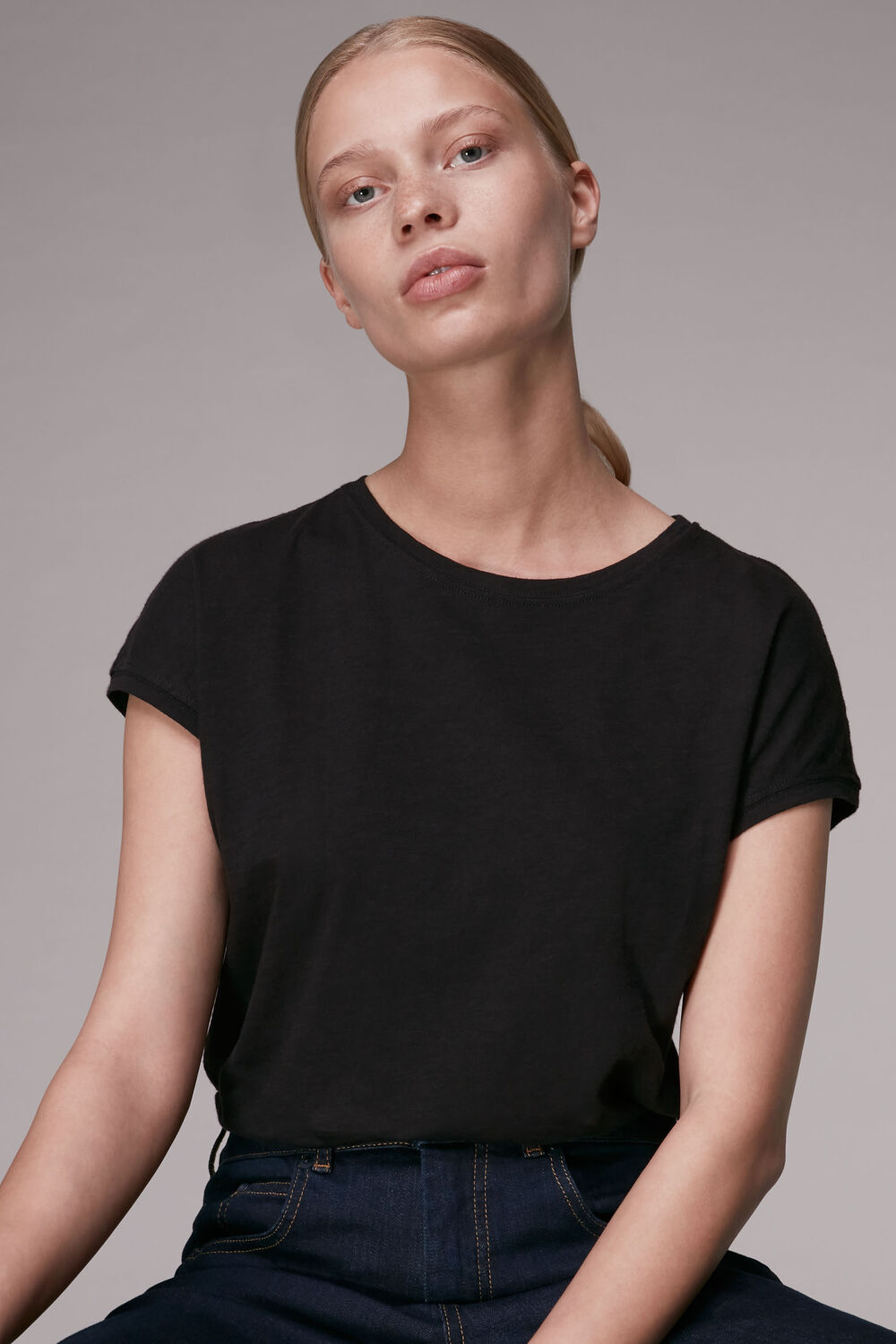 Black Minimal Cap sleeve Tee