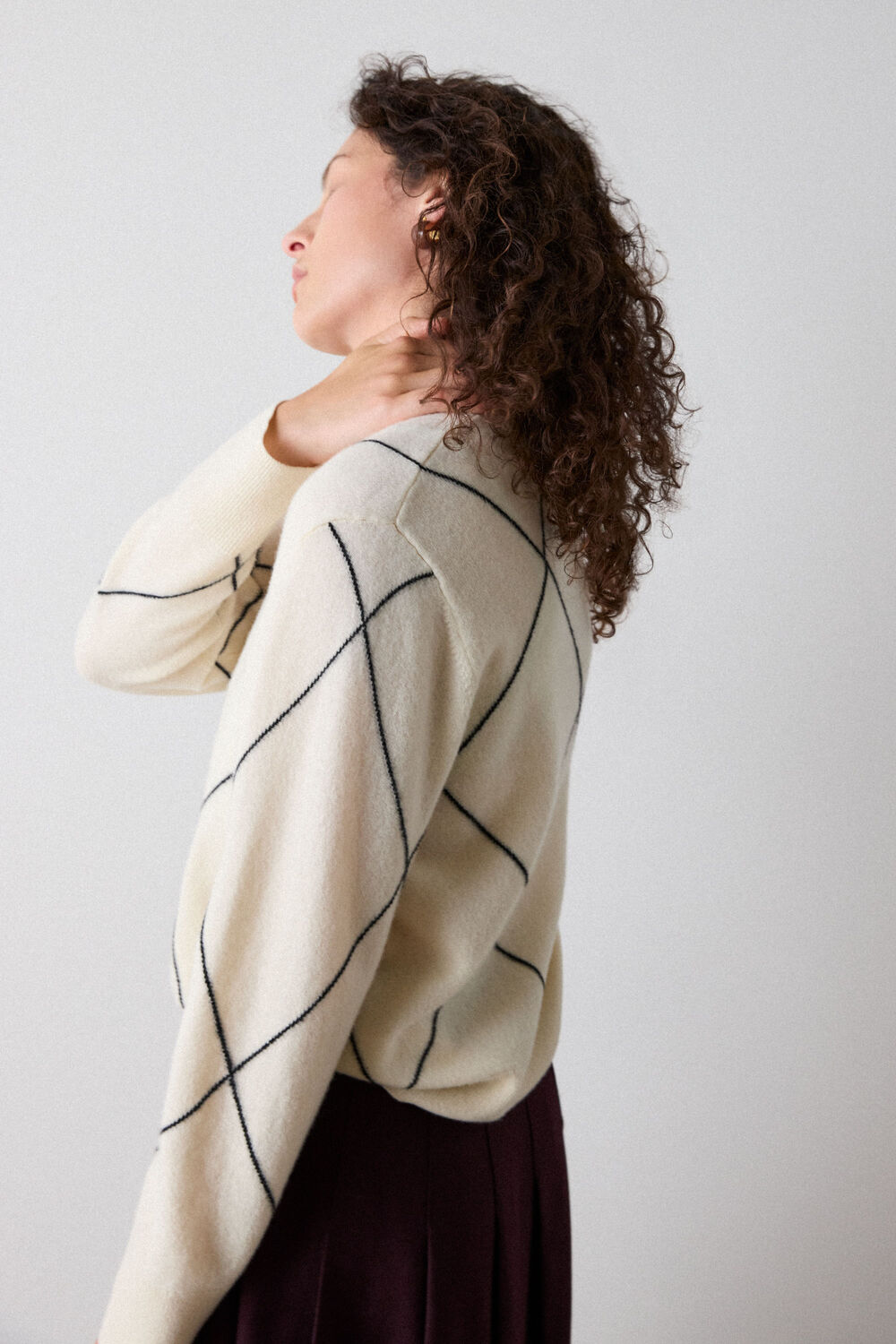 Ivory Wool Contrast Diamond Knit