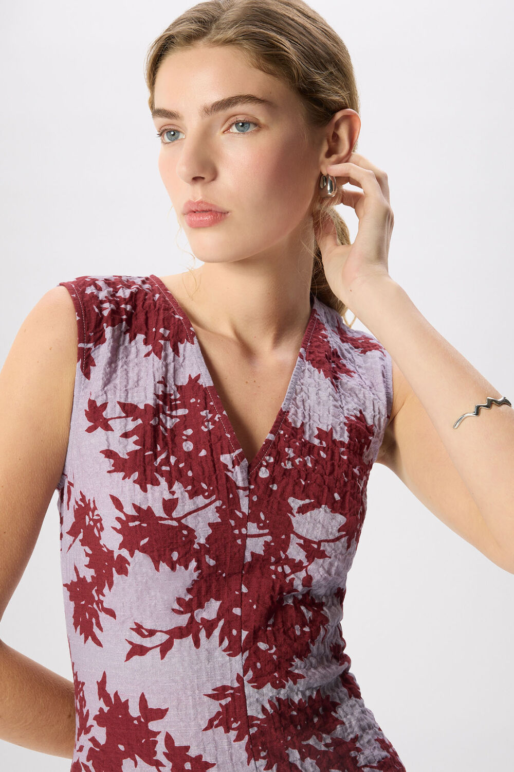Purple Floral Print Textured Sleeveless Midi Dress