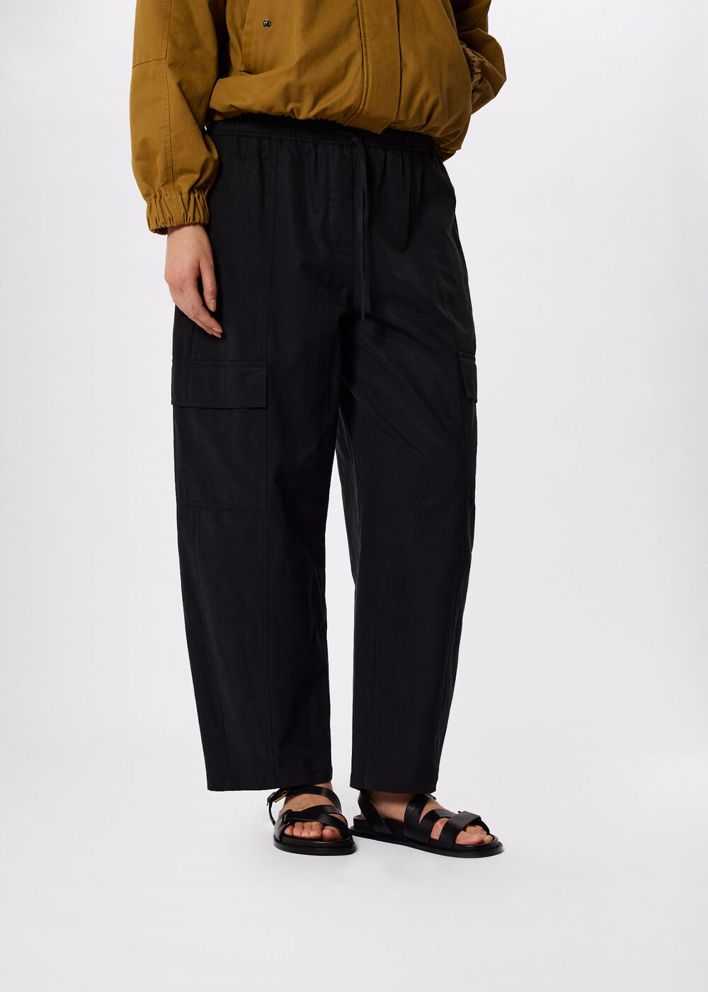 Utility Cotton Barrel Trouser