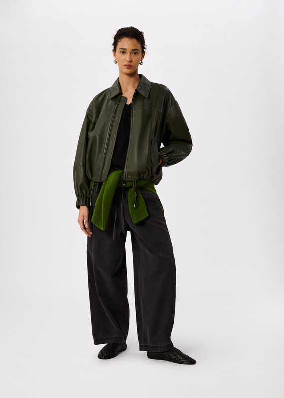 Black Willa V-Neck Cap Sleeve Tee