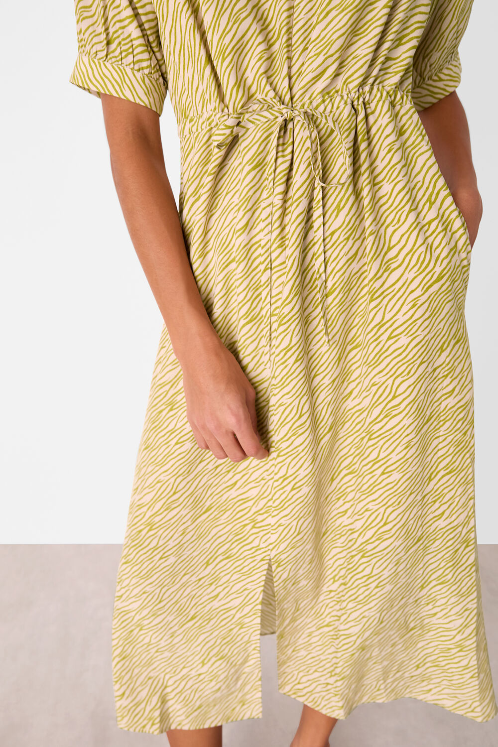 Green Tiger Flame Midi Dress