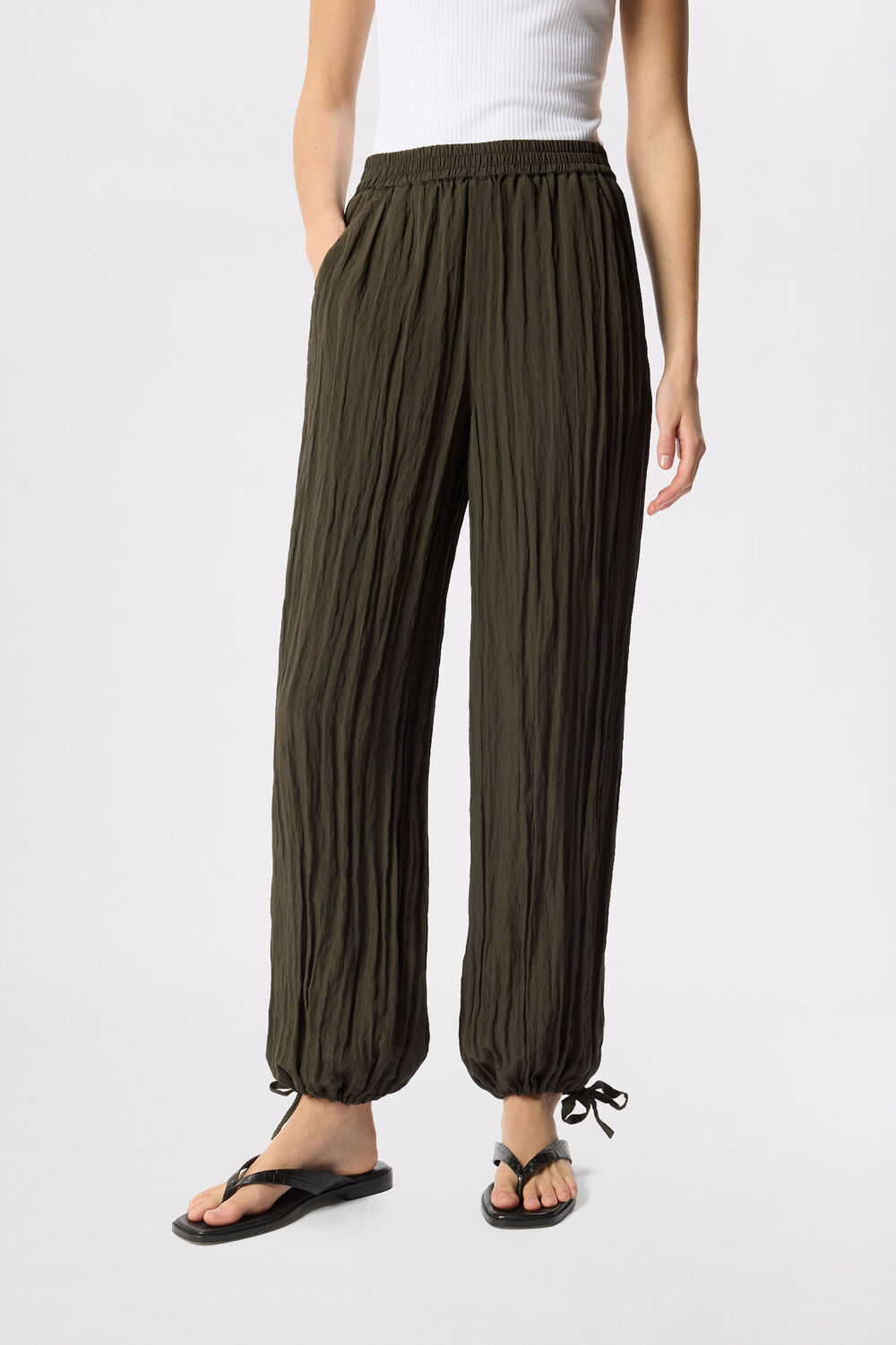 Balloon Tie Hem Trousers