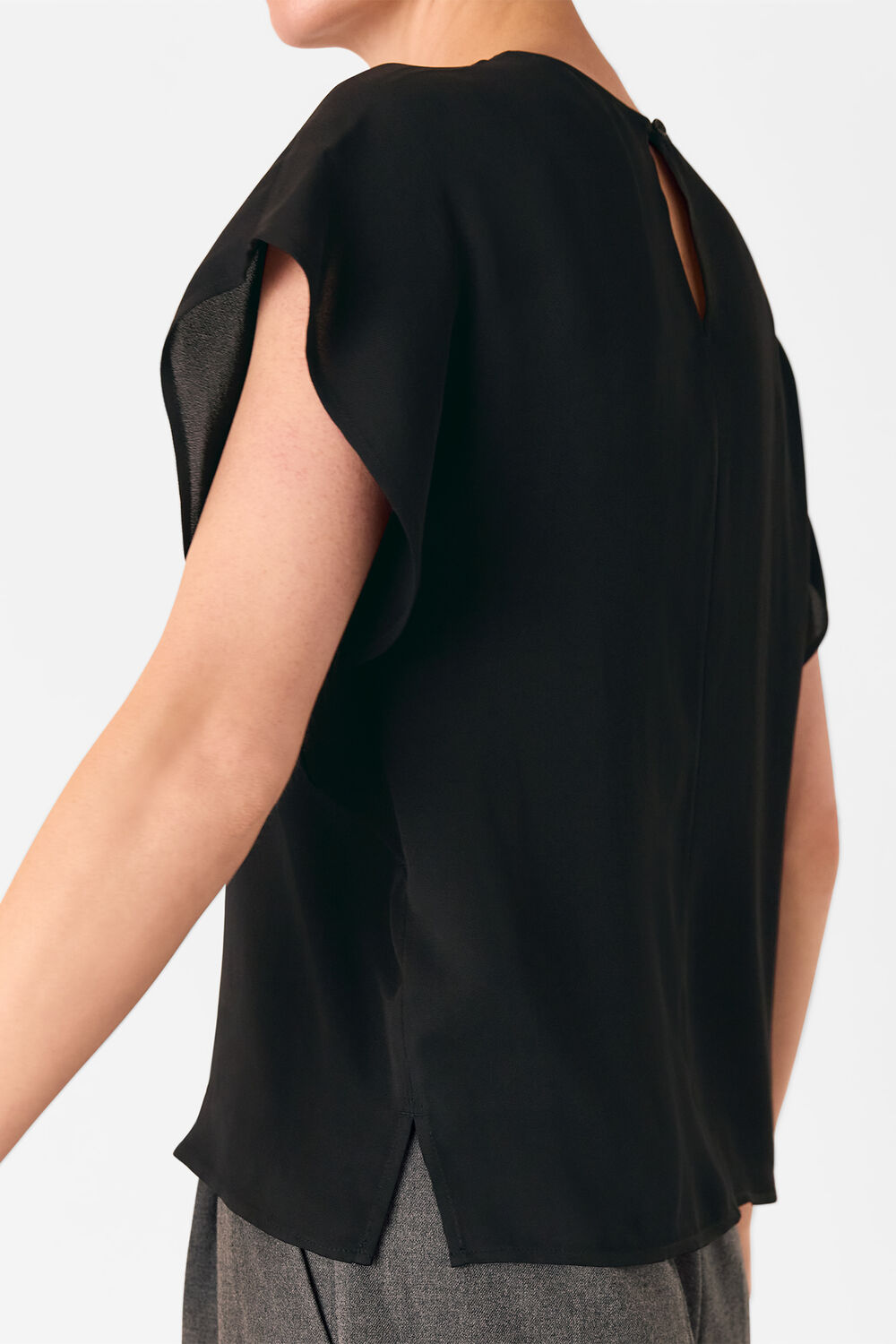 Black Short Sleeve Crepe Shell Top
