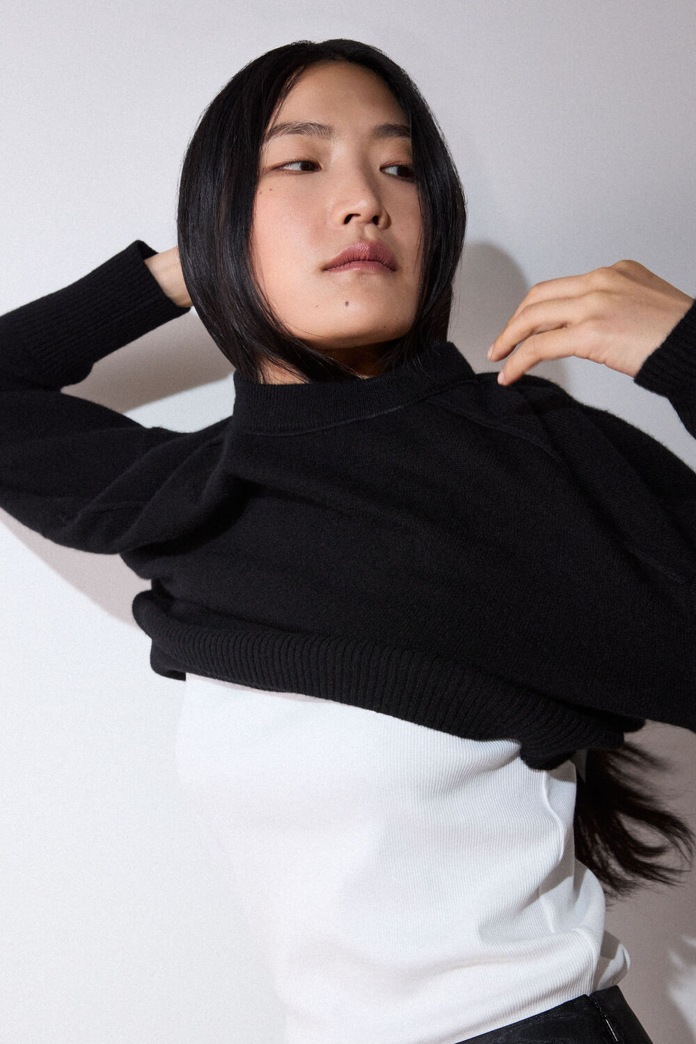 Black Cashmere Seam Detail Crew Knit