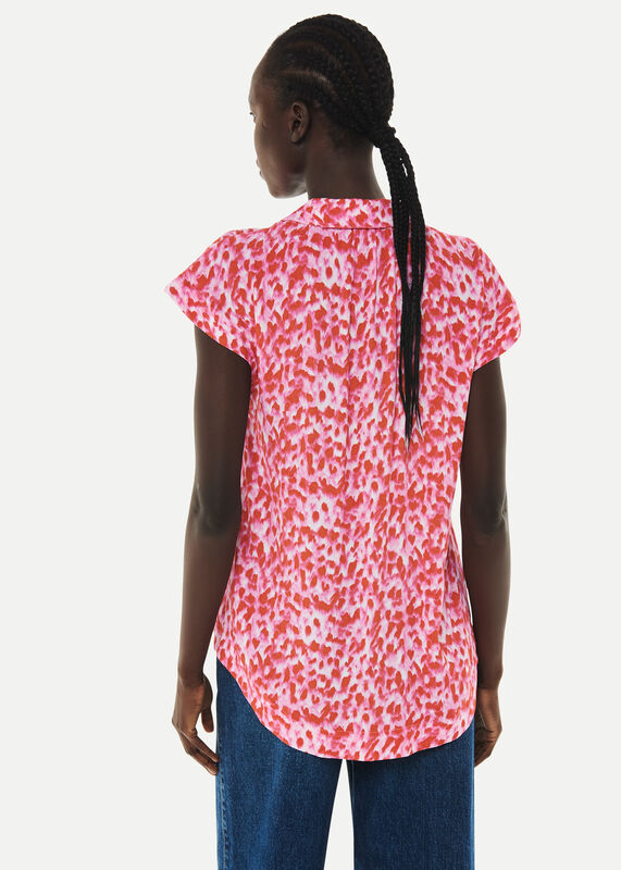 Pink Blurred Strokes Print Shirt