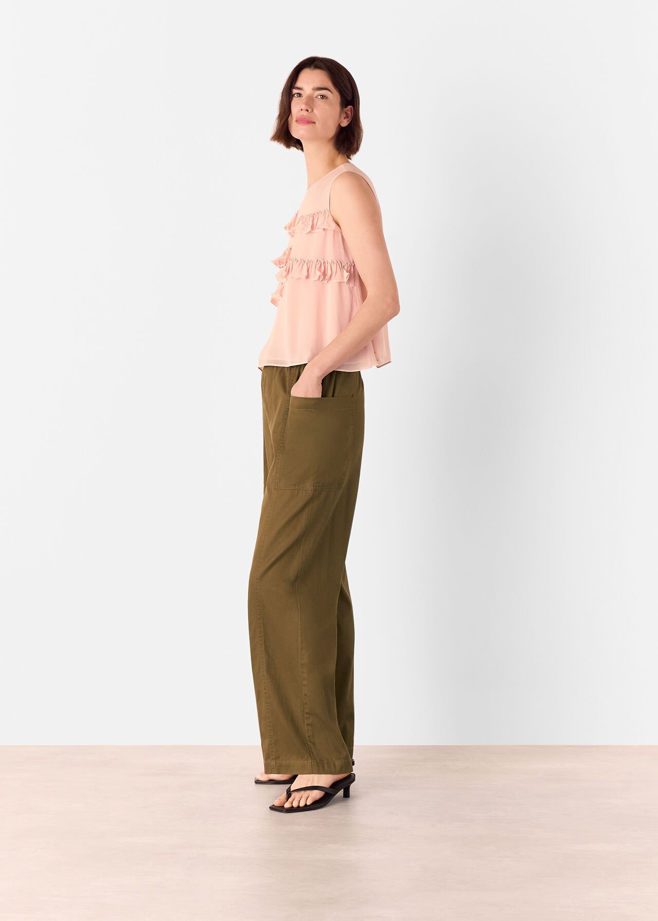 Frill Sleeveless Top