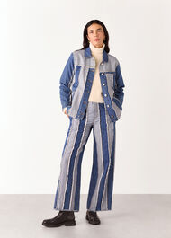 Isla Cropped Fluffy High Neck