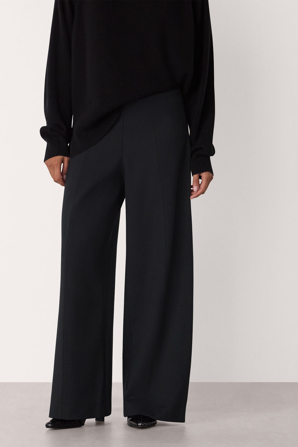 Black Petite Ponte Wide Leg Trouser