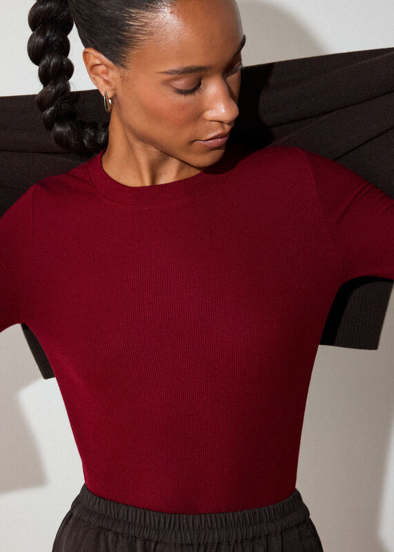 Red Essential Ribbed Crew