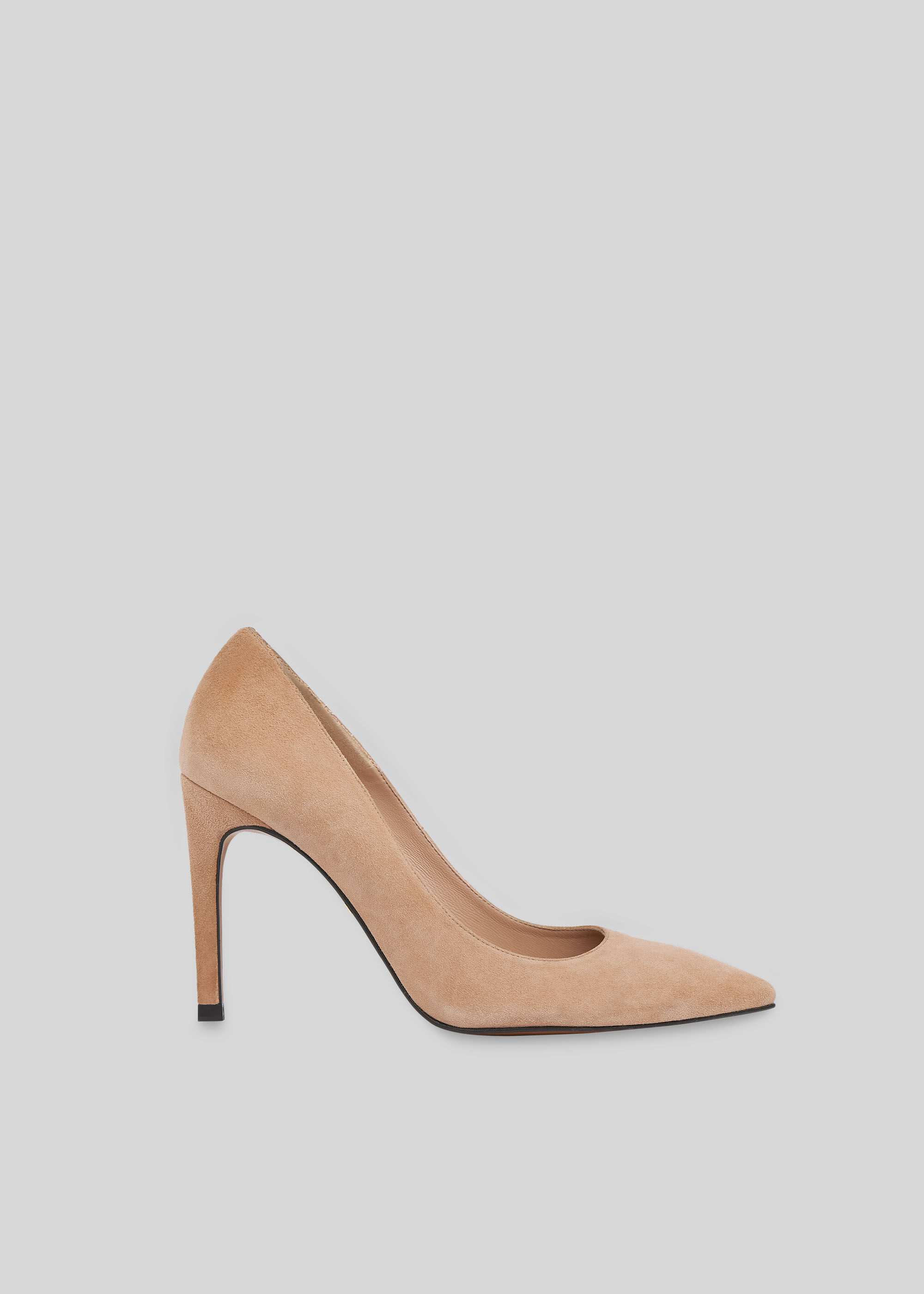 nude pointed court shoes