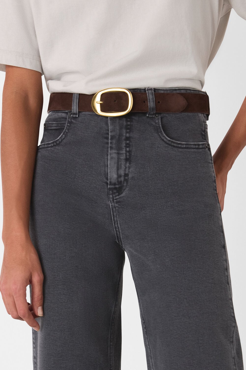 Grey Stretch Barrel Leg Jean