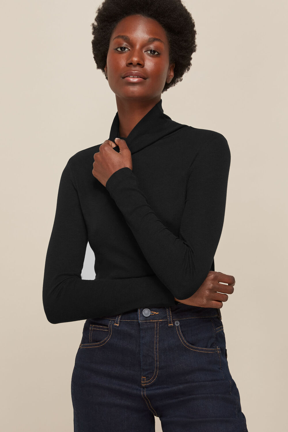 Essential Polo Neck Black
