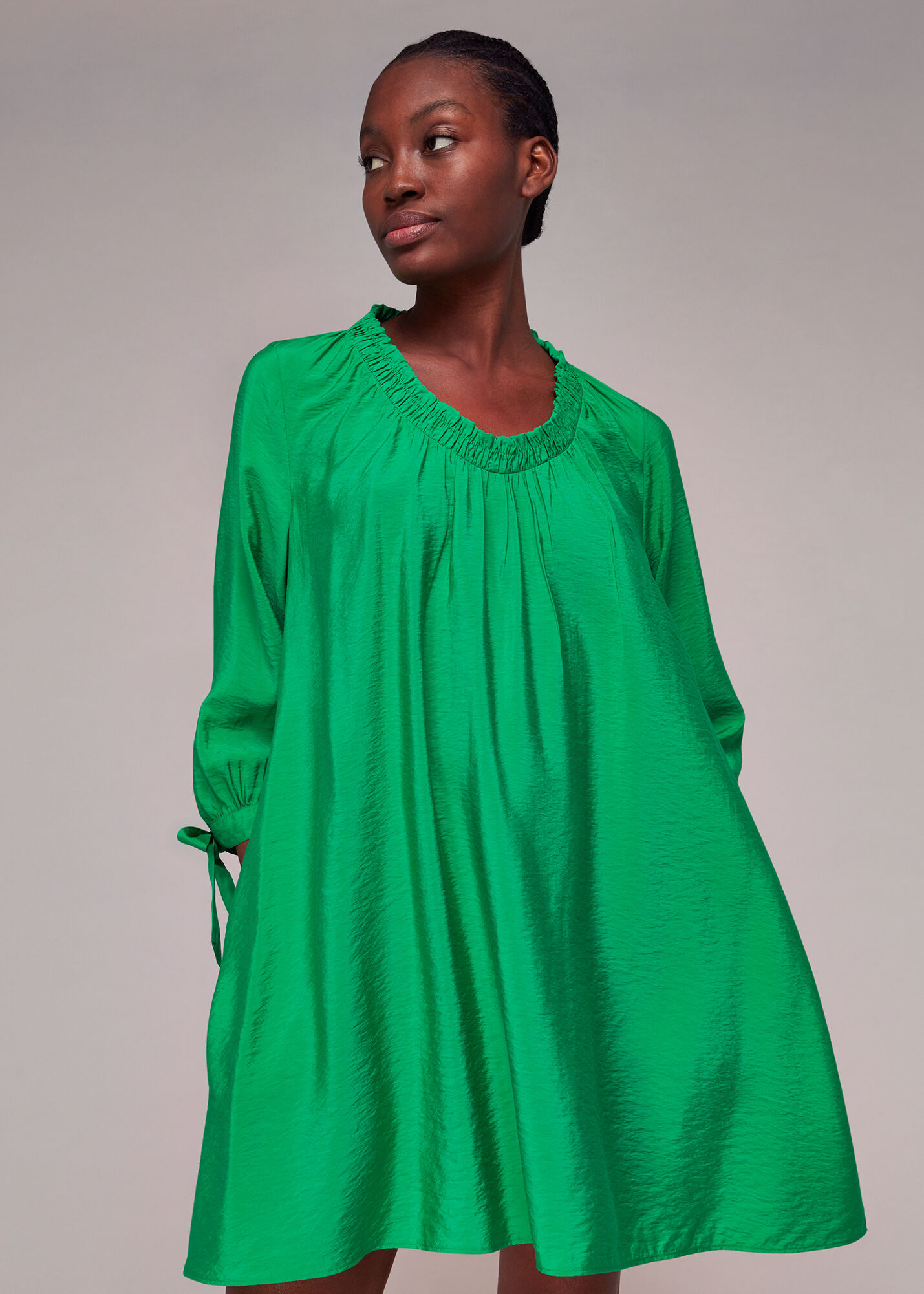 Trapeze dress with sleeves top