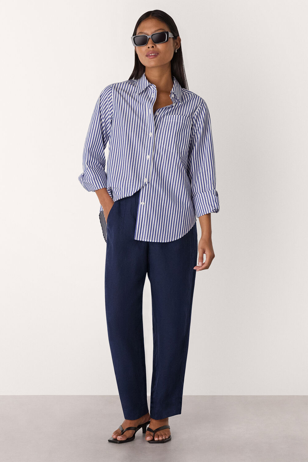 Navy Petite Linen Barrel Trouser