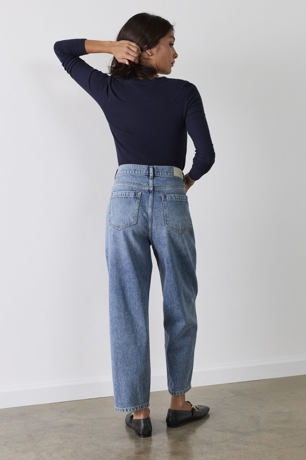 Light Wash Petite Authentic Barrel Leg Jean