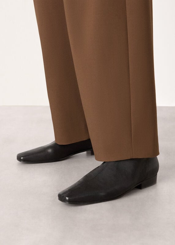 Black Square Toe Flat Sock Boot