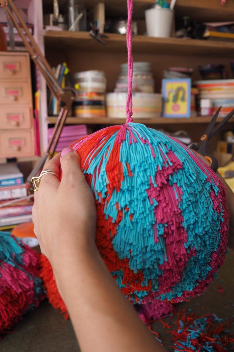 How To Make Pom Pom With Yarn - 16 Different Ways!